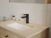 Gustavsberg_Estetic_Washbasin mixer_closeup.jpg